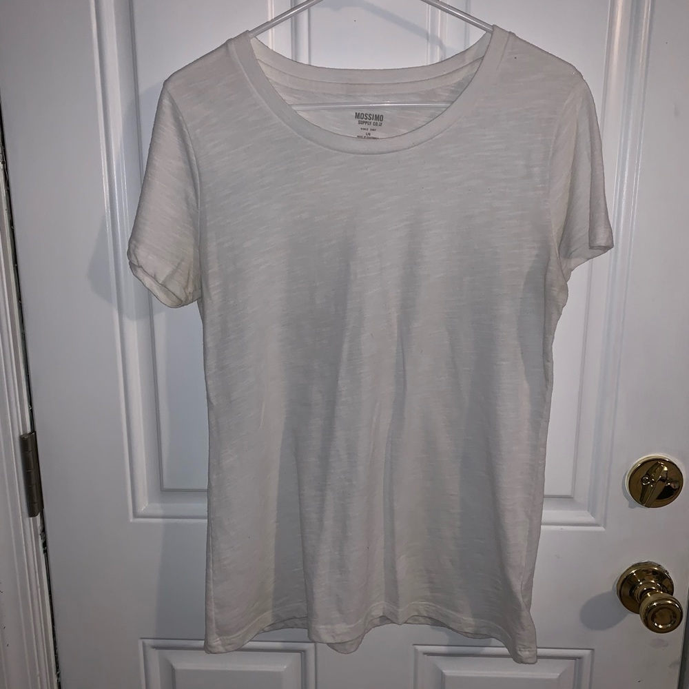 Mossimo crew neck T-shirt
